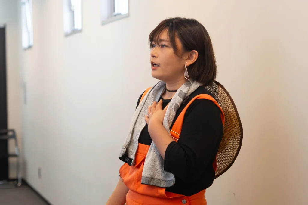 大会本番前緊張するファイナリストの様子