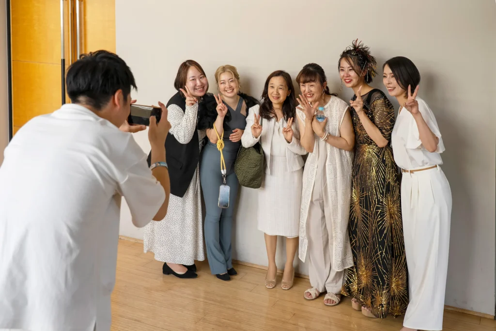 大会当日FSと一緒に写真をとる中島さん